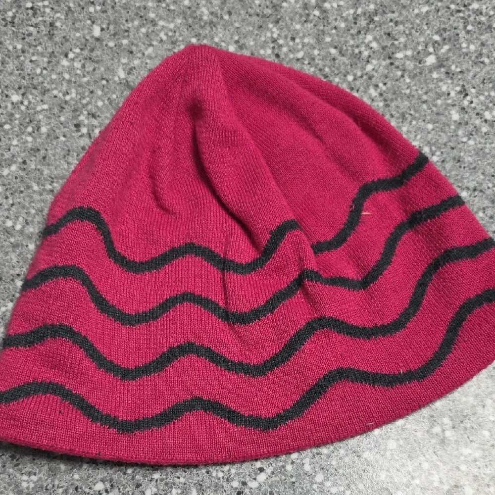 Patagonia Kids Fuchsia and Charcoal Wave Beanie
